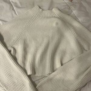 hollister cropped sweater
